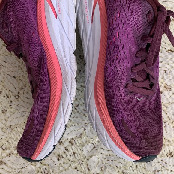 Hoka Clifton 8 Women's Magenta and Coral Everyday Athletic Shoes - Picture 7 of 12
